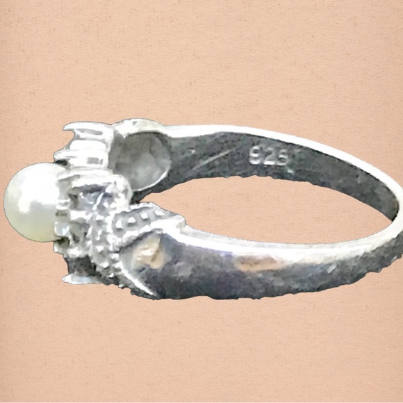 EUC! STERLING SILVER FAUX PEARL RING - Picture 4 of 5